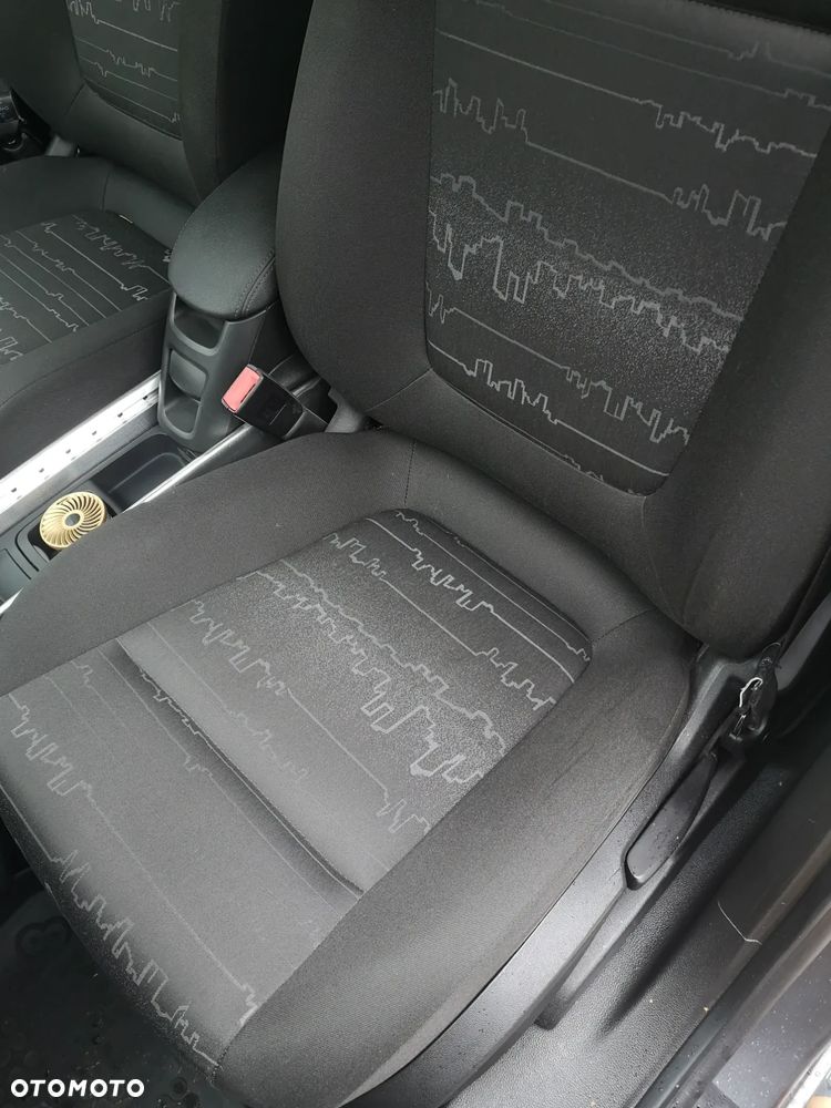 Opel Meriva - 19