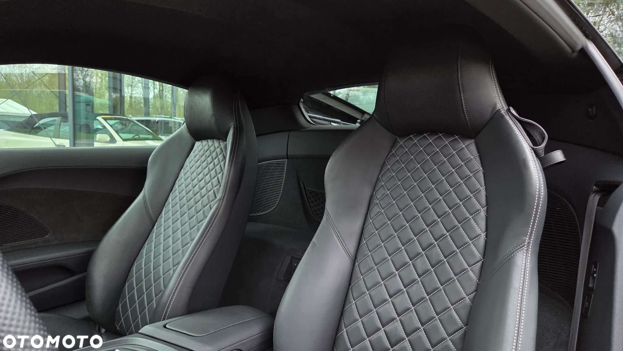 Audi R8 Coupé - 11