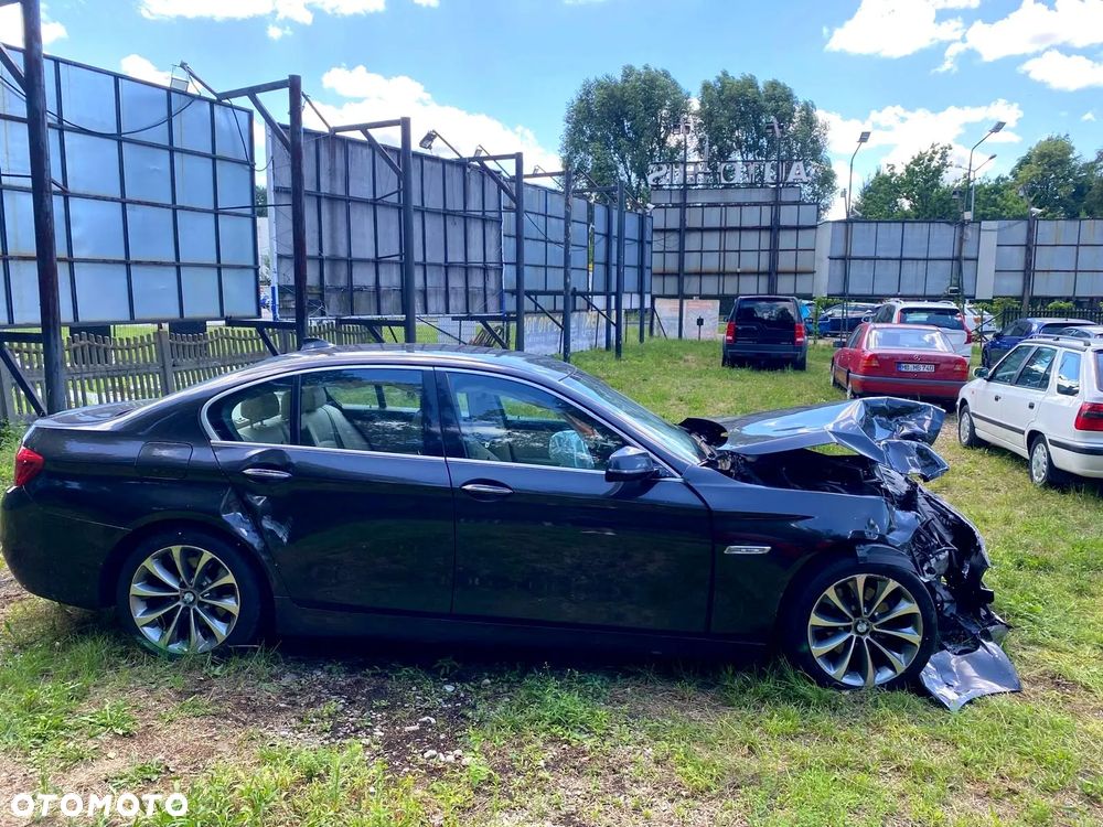 BMW Seria 5 520d xDrive Luxury Line - 16