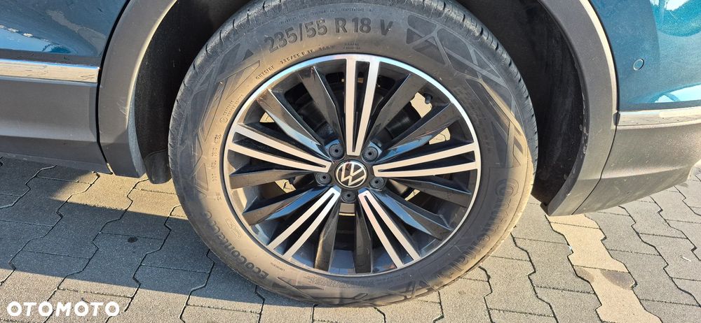 Volkswagen Tiguan - 12