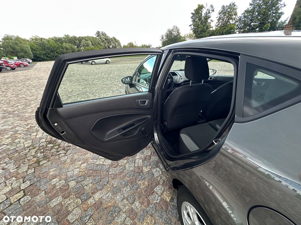 Ford Fiesta - 12