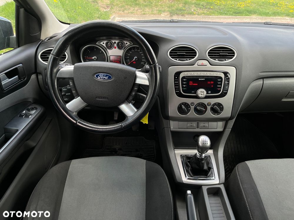 Ford Focus 2.0 TDCi Trend + - 6