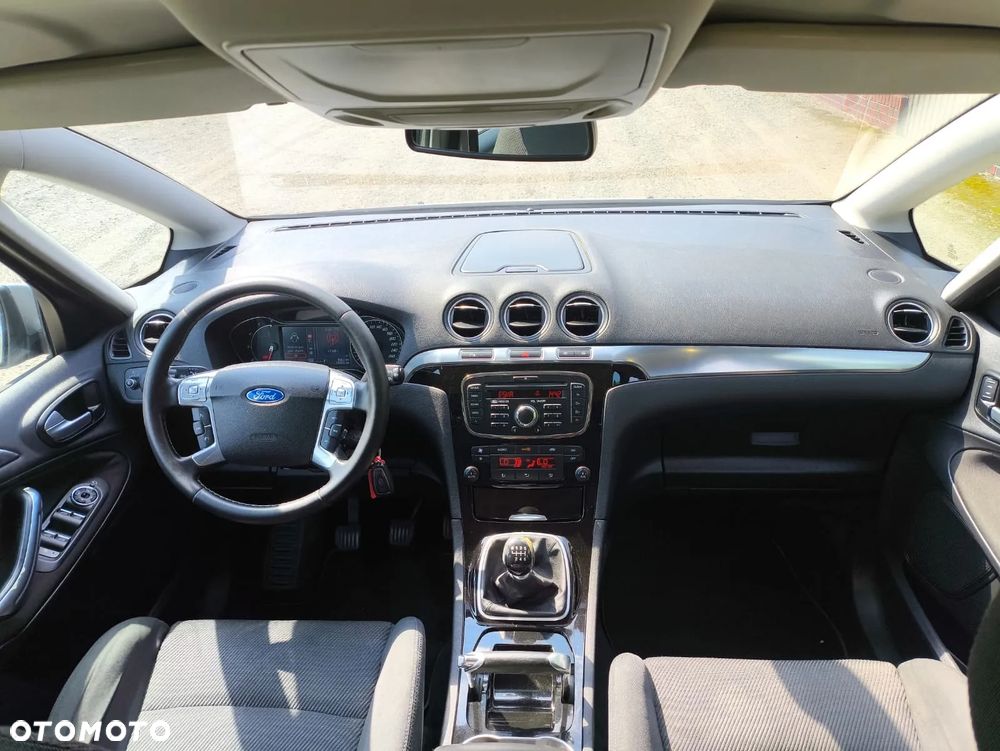 Ford S-Max - 19
