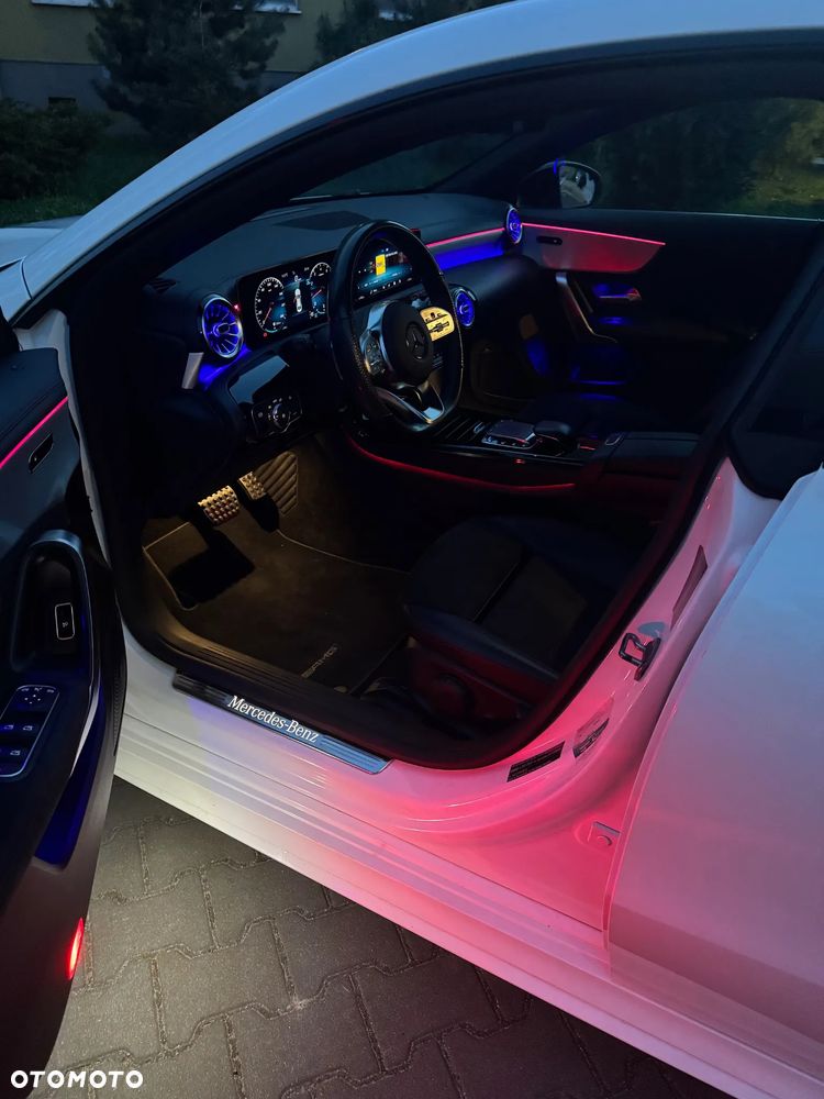 Mercedes-Benz CLA 200 AMG Line 7G-DCT - 17
