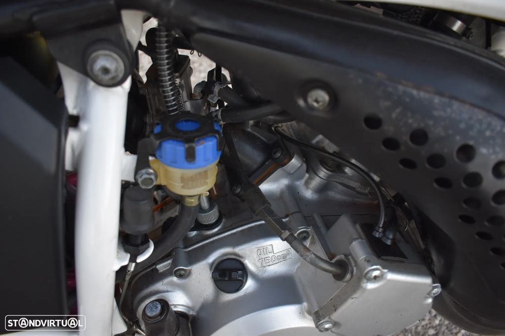 Yamaha DT R 125  Ypvs - 11