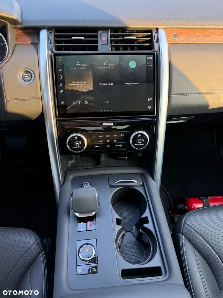 Land Rover Discovery 3.0 D250 mHEV R-Dynamic SE - 23