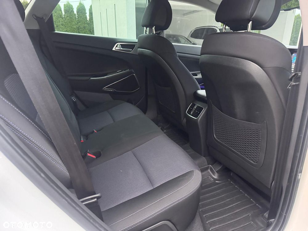Hyundai Tucson 1.7 CRDI BlueDrive Design 2WD DCT - 18