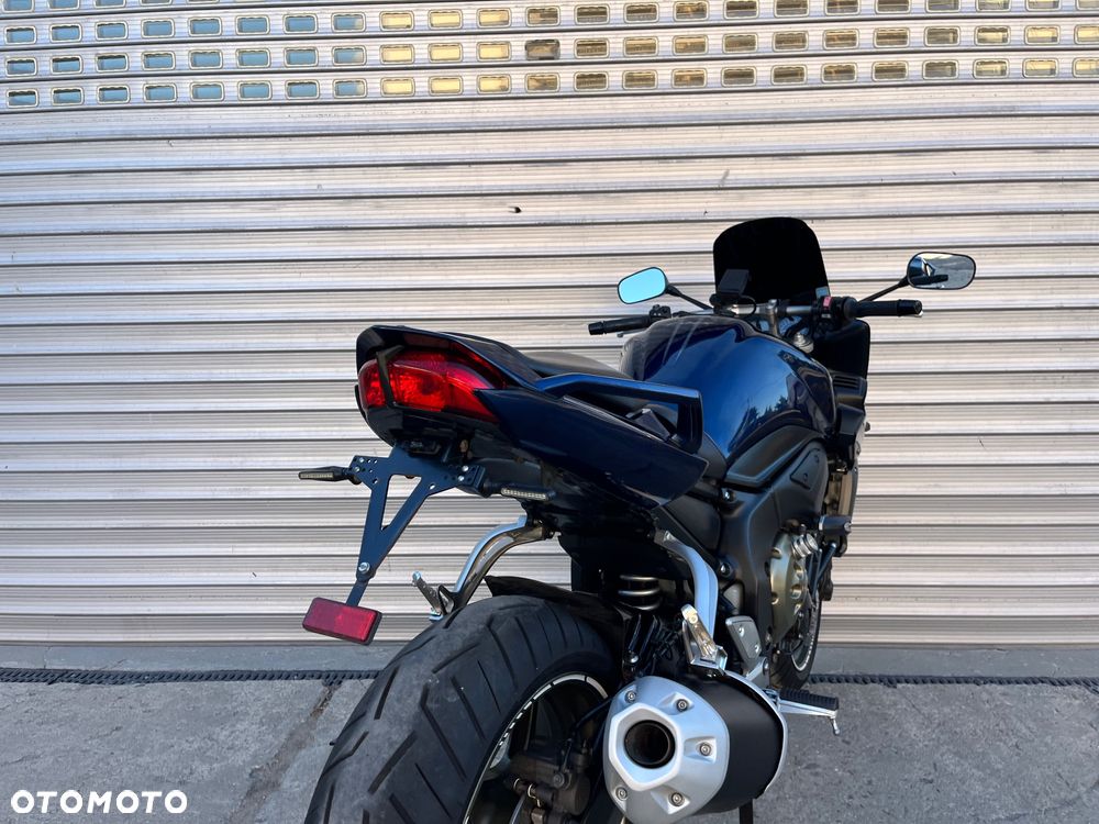 Yamaha FZ - 16