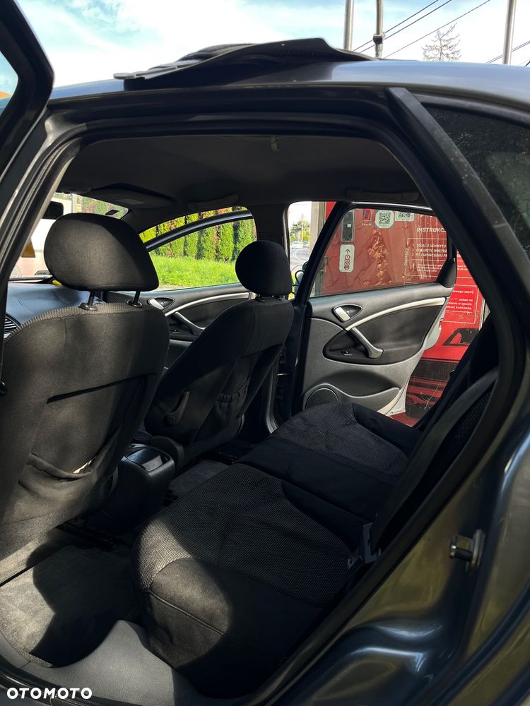 Citroën C5 II 1.6 HDi X - 7