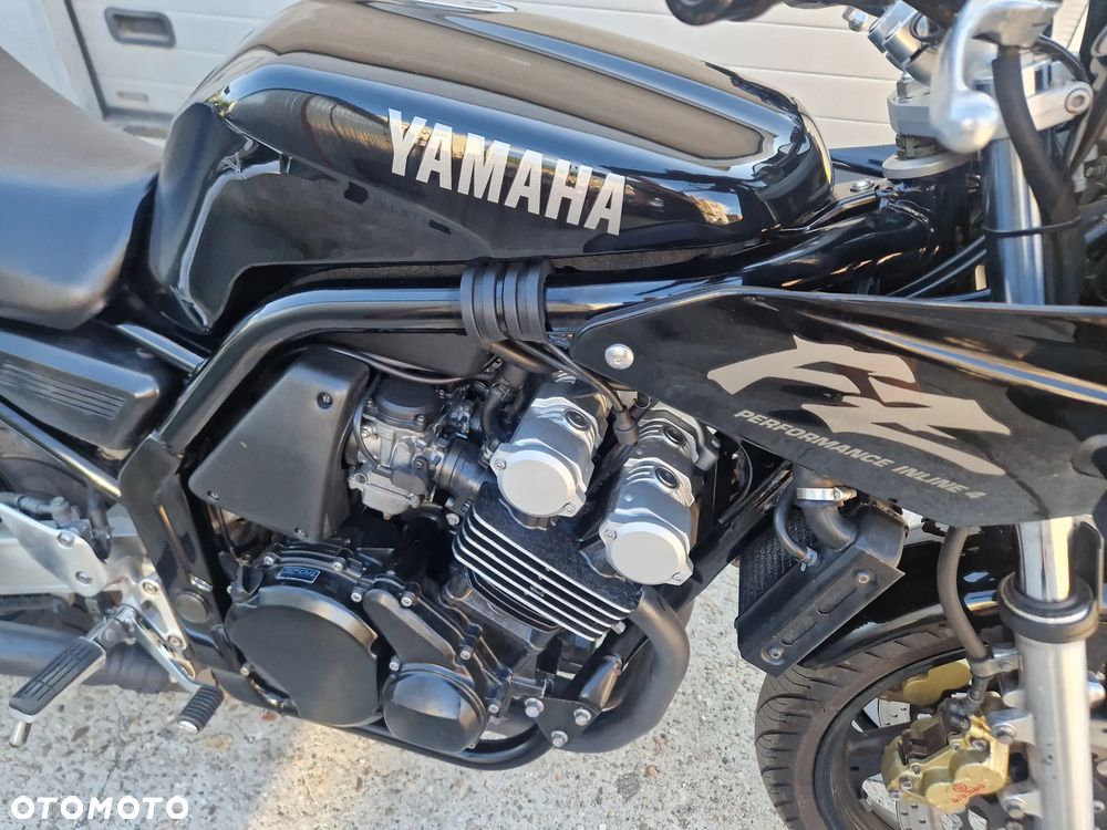 Yamaha FZ - 14