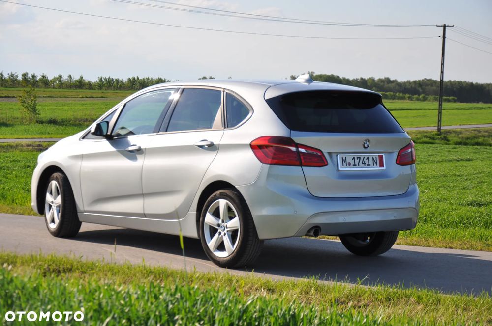 BMW Seria 2 218d Luxury Line - 4