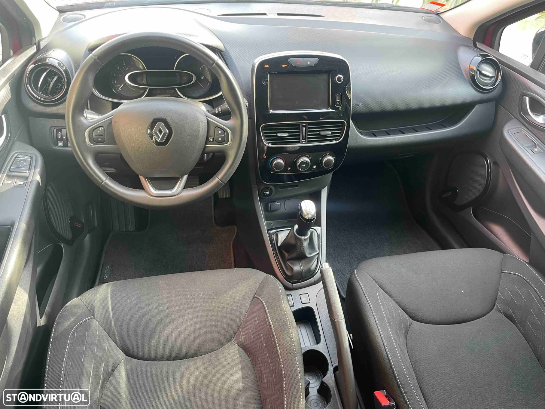 Renault Clio Sport Tourer 1.5 dCi Limited C/PM+Pneu - 30