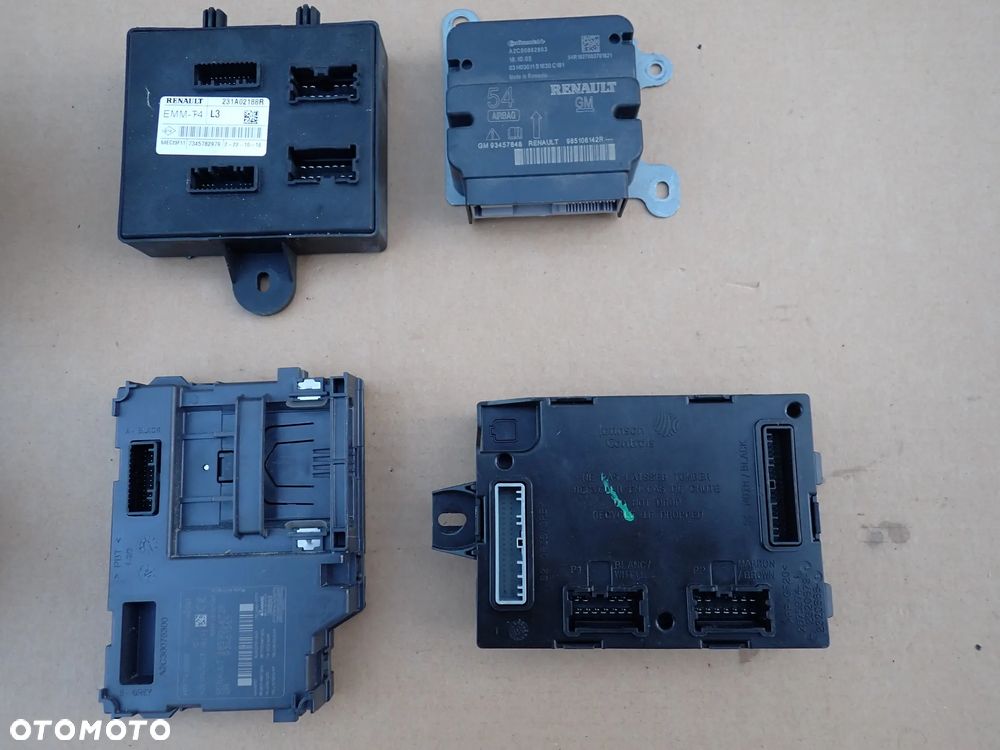 Trafic III VivaroB Talento NV300 Moduł BSI Sensor UCH 1.6 DCI Ad Blue - 1