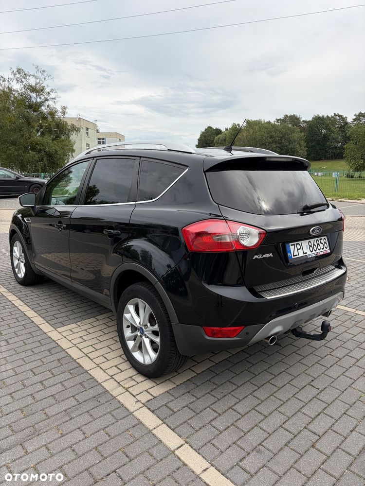 Ford Kuga 2.0 TDCi 4x4 Titanium - 4
