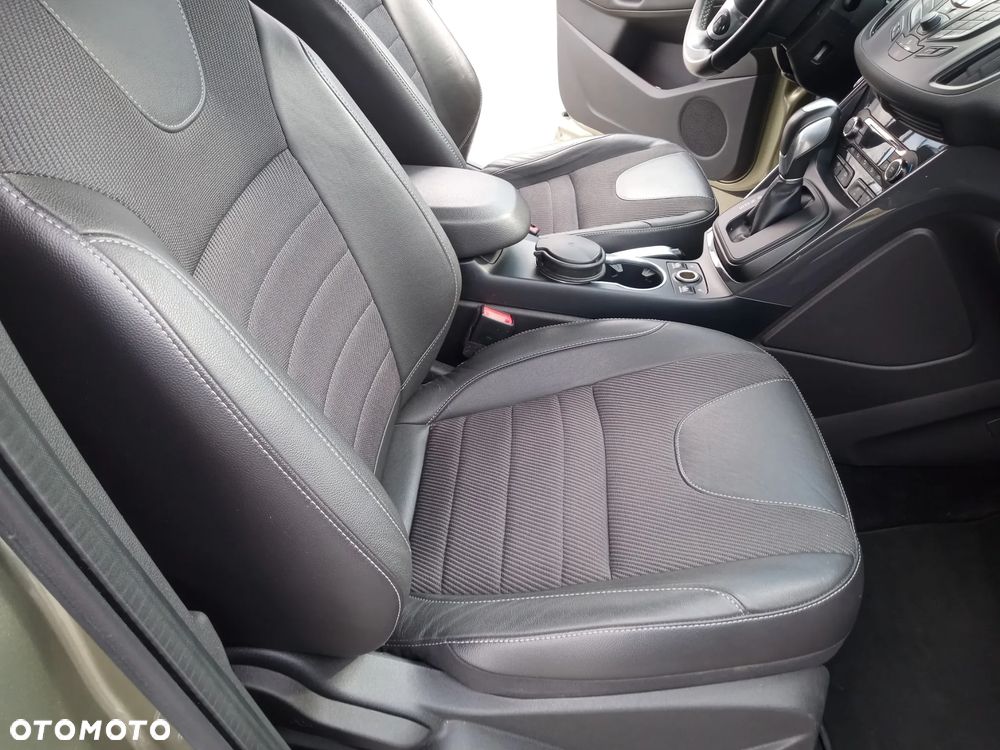 Ford Kuga 2.0 TDCi 4x4 Titanium - 15