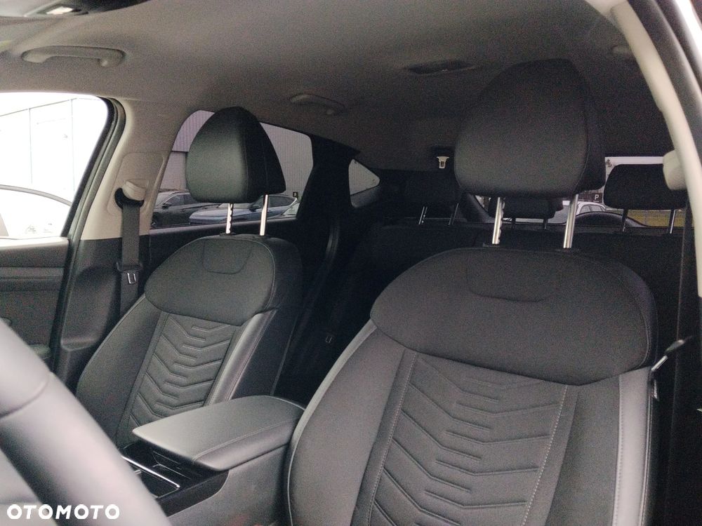 Hyundai Tucson 1.6 T-GDi HEV Executive 2WD - 11