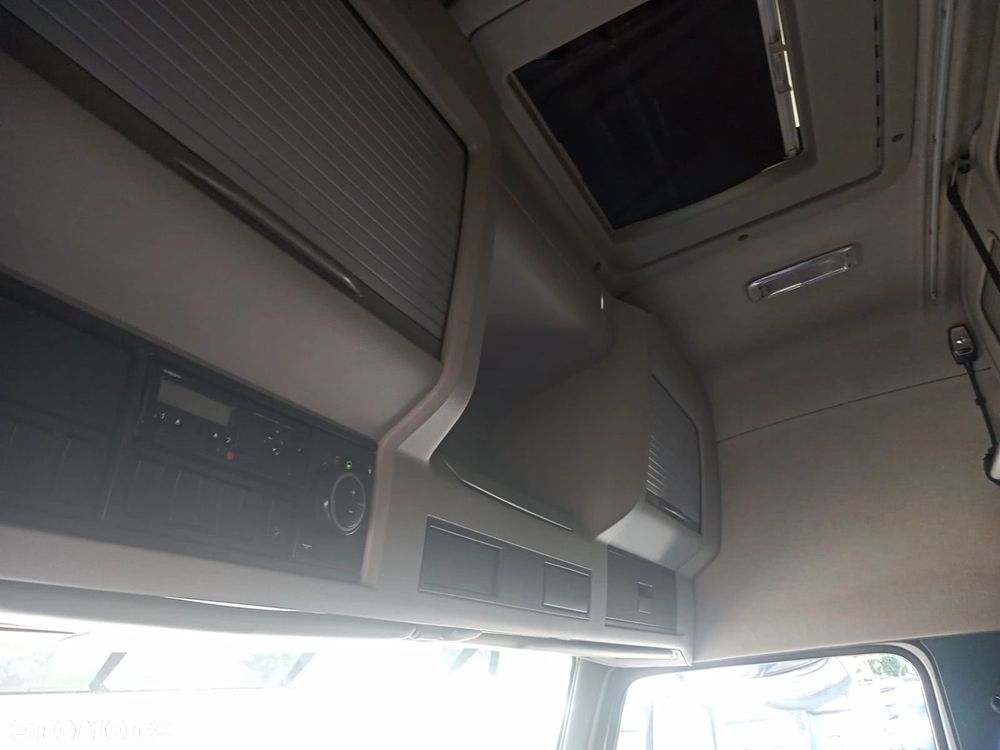 VOLVO FM4 XL WYSOKA / KABINA EURO 6 KOMPLETNA / 2015R - 11
