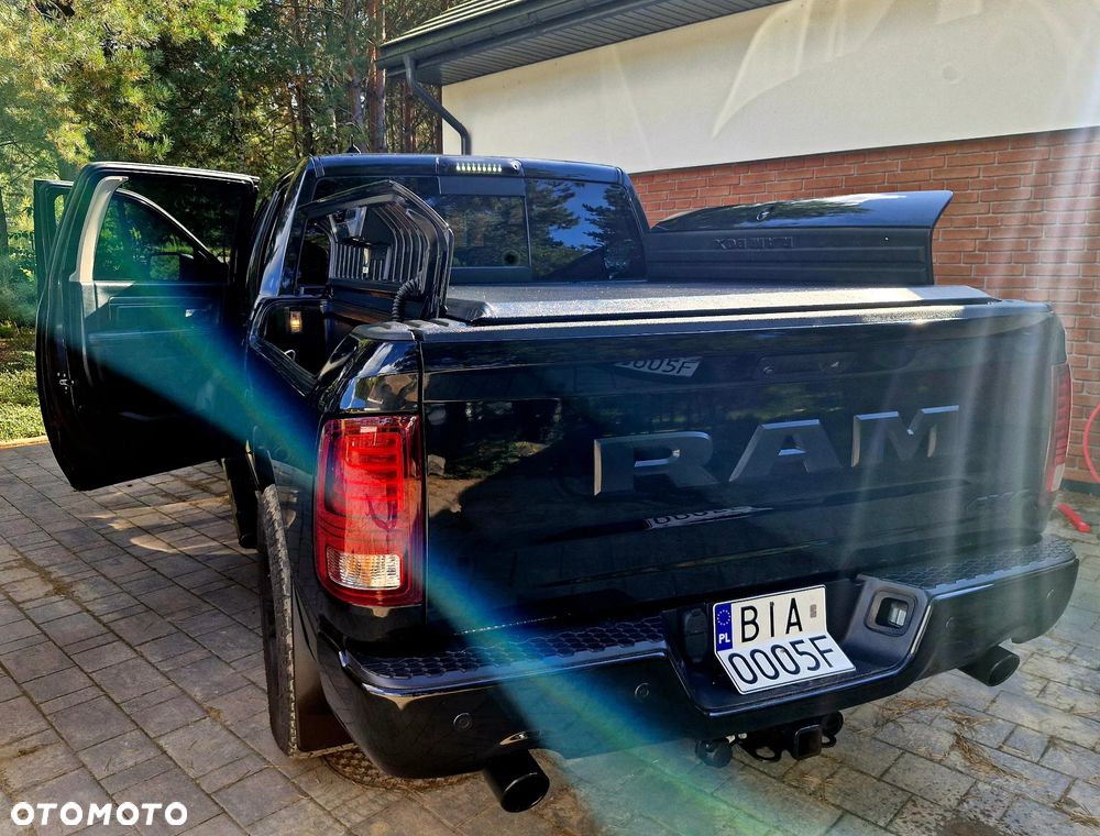 RAM 1500 5.7 Crew Cab Shortbed Laramie Sport - 36