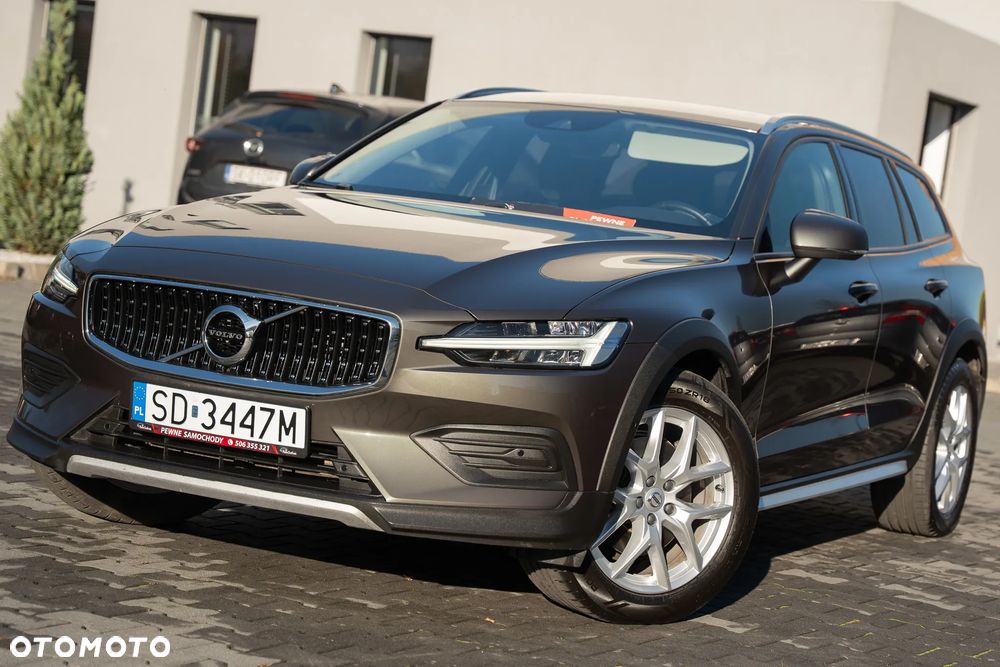 Volvo V60 Cross Country D4 AWD Geartronic Pro - 2