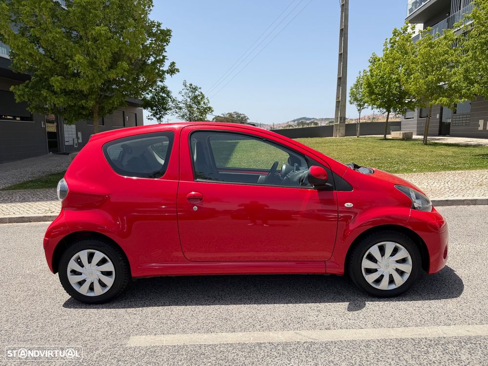 Toyota Aygo 1.0 Red Edition - 6