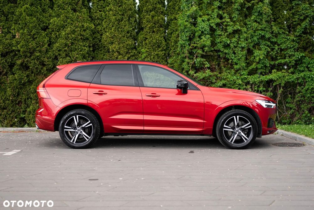 Volvo XC 60 B5 B AWD R-Design - 9