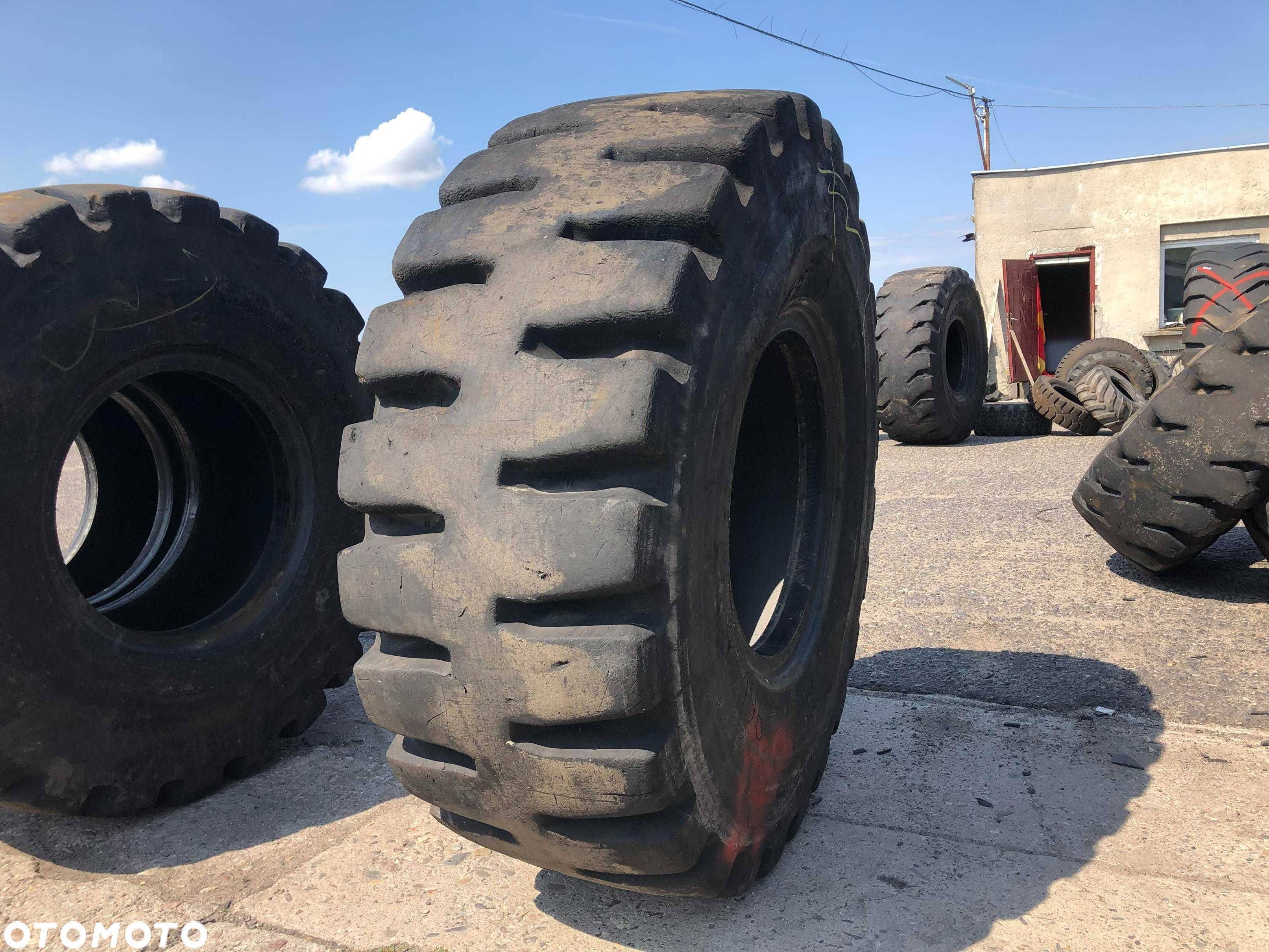 Opona Używana 20.5r25 Bridgestone D-LUG Radial Skalna 90% Bieżnika - 1
