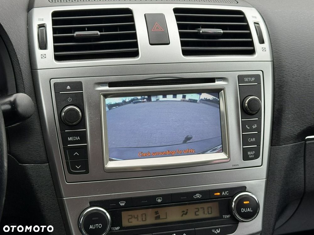 Toyota Avensis 1.8 Executive - 7