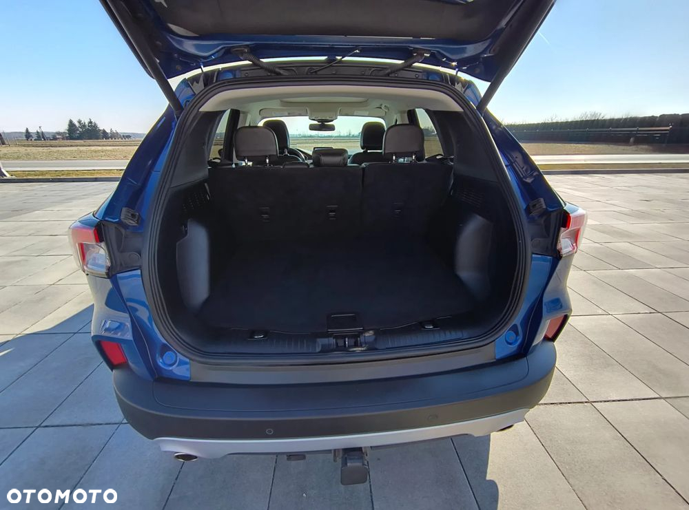 Ford Kuga - 10