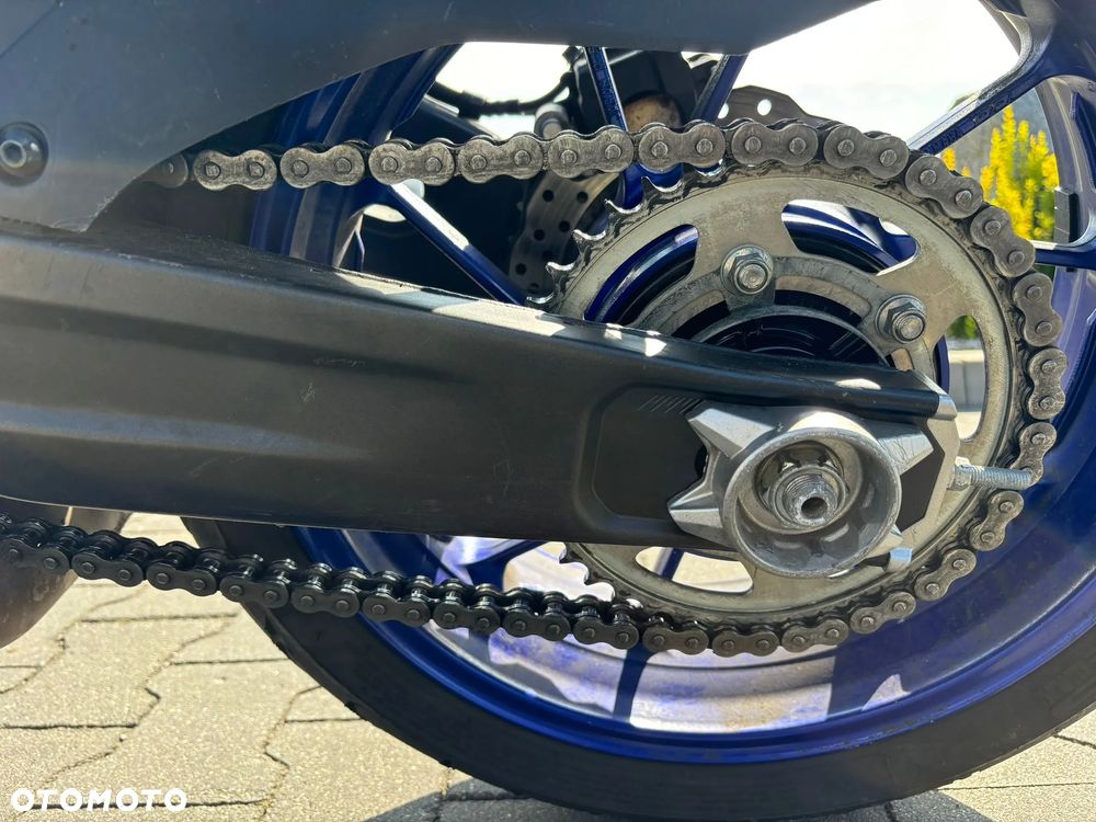 Yamaha MT - 4