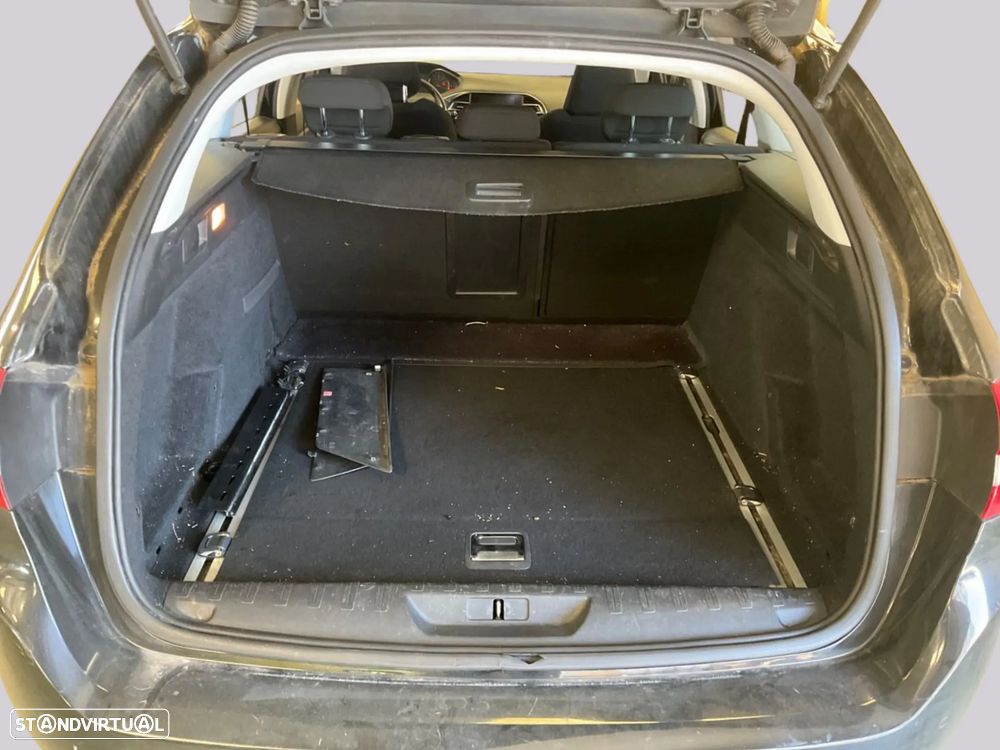 Peugeot 308 SW - 6