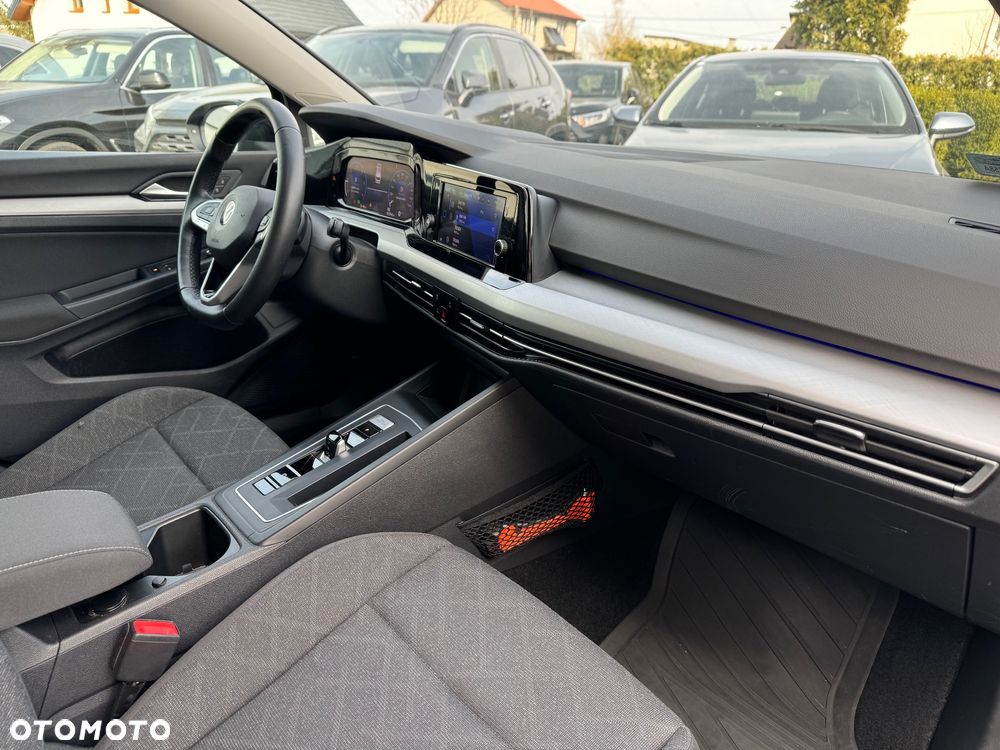 Volkswagen Golf Variant - 15