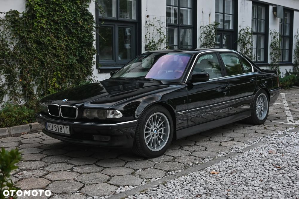 BMW Seria 7 735i L - 3