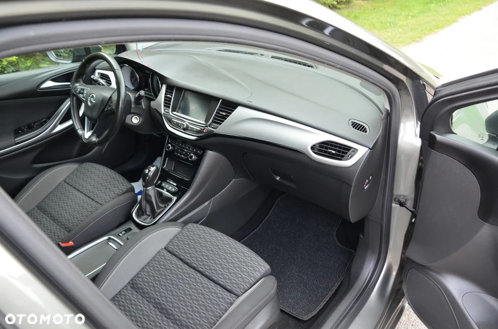 Opel Astra 1.2 T S&S - 11