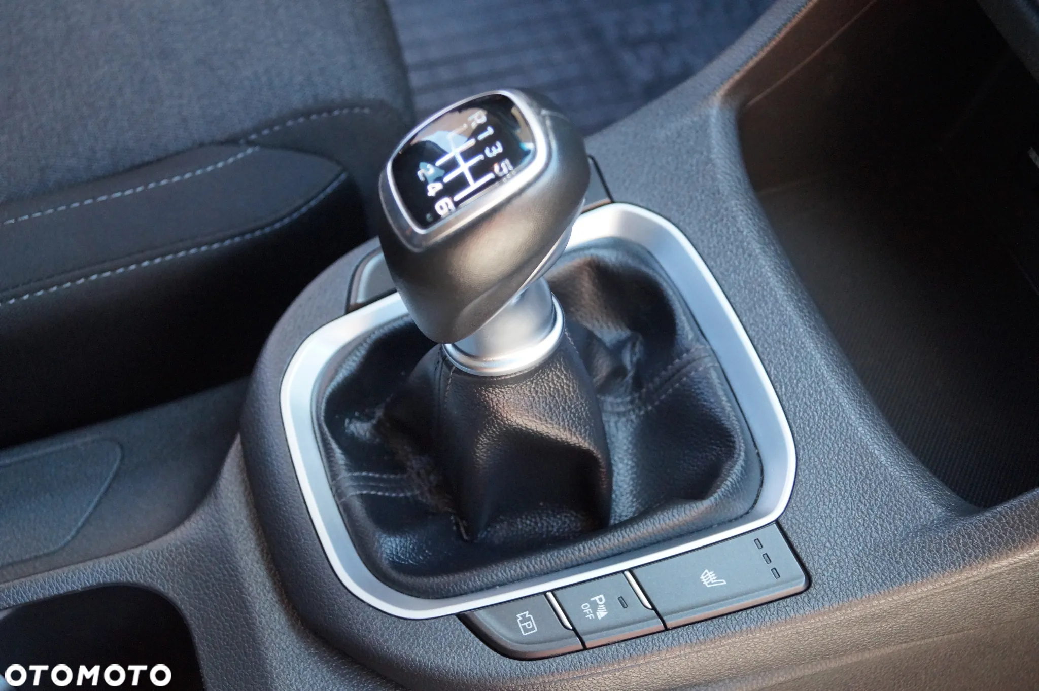 Hyundai i30 1.5 DPI Smart - 10