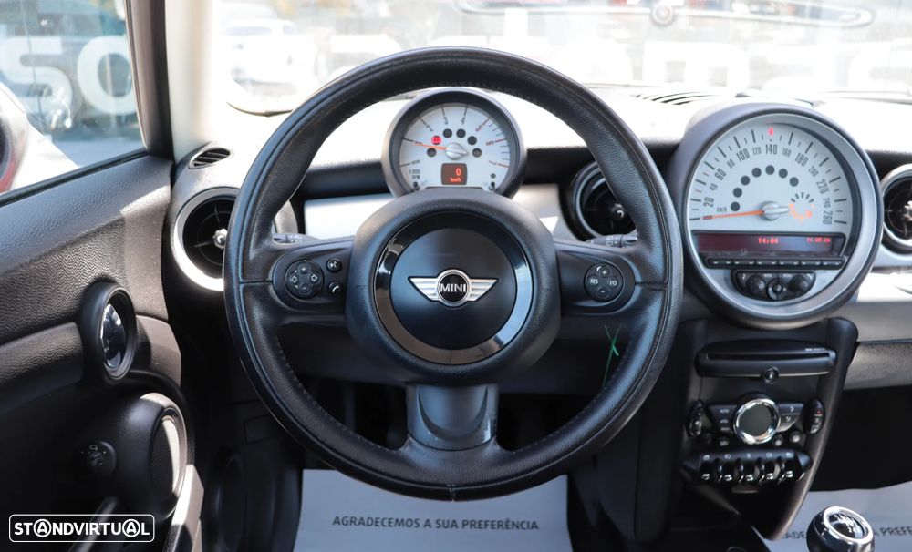MINI 3 Portas One D - 9