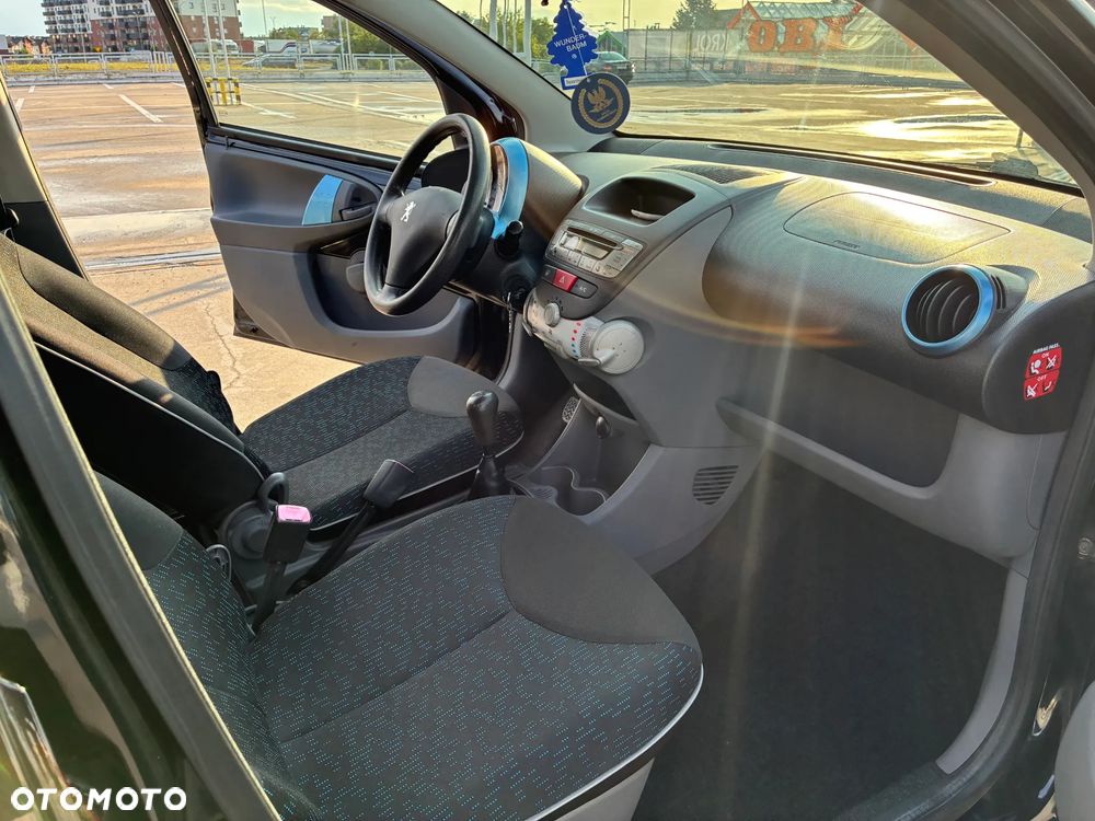 Peugeot 107 1.0 Urban Move - 14