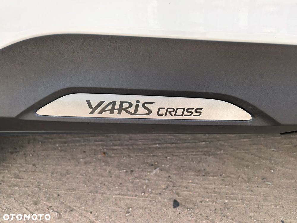 Toyota Yaris Cross 130 1.5 VVT-i Team Deutschland - 13