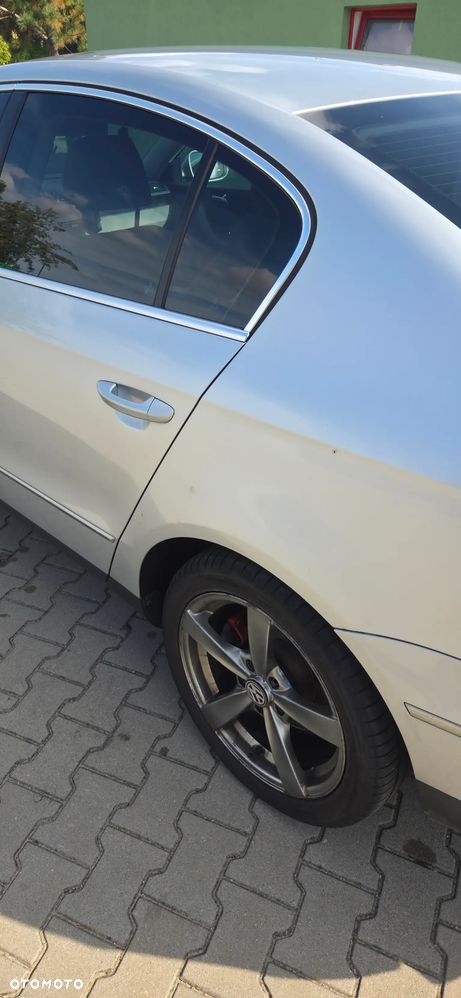 Volkswagen Passat - 10