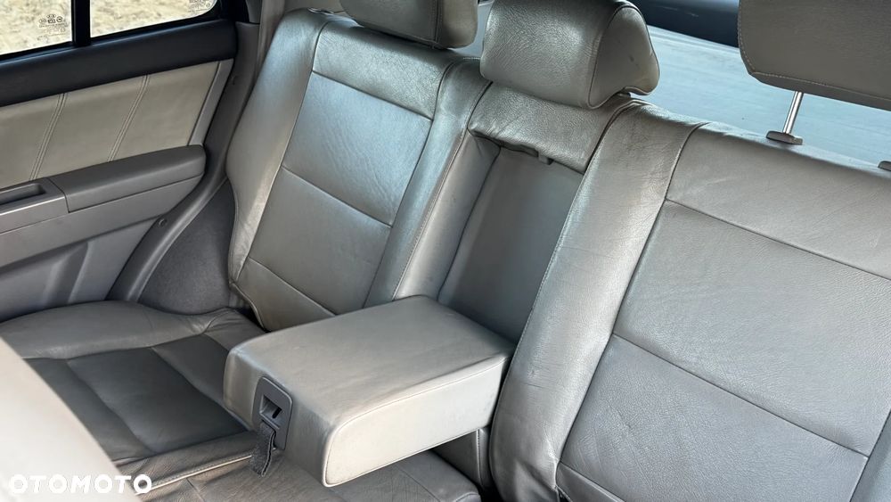 Kia Sorento 3.5 V6 - 12