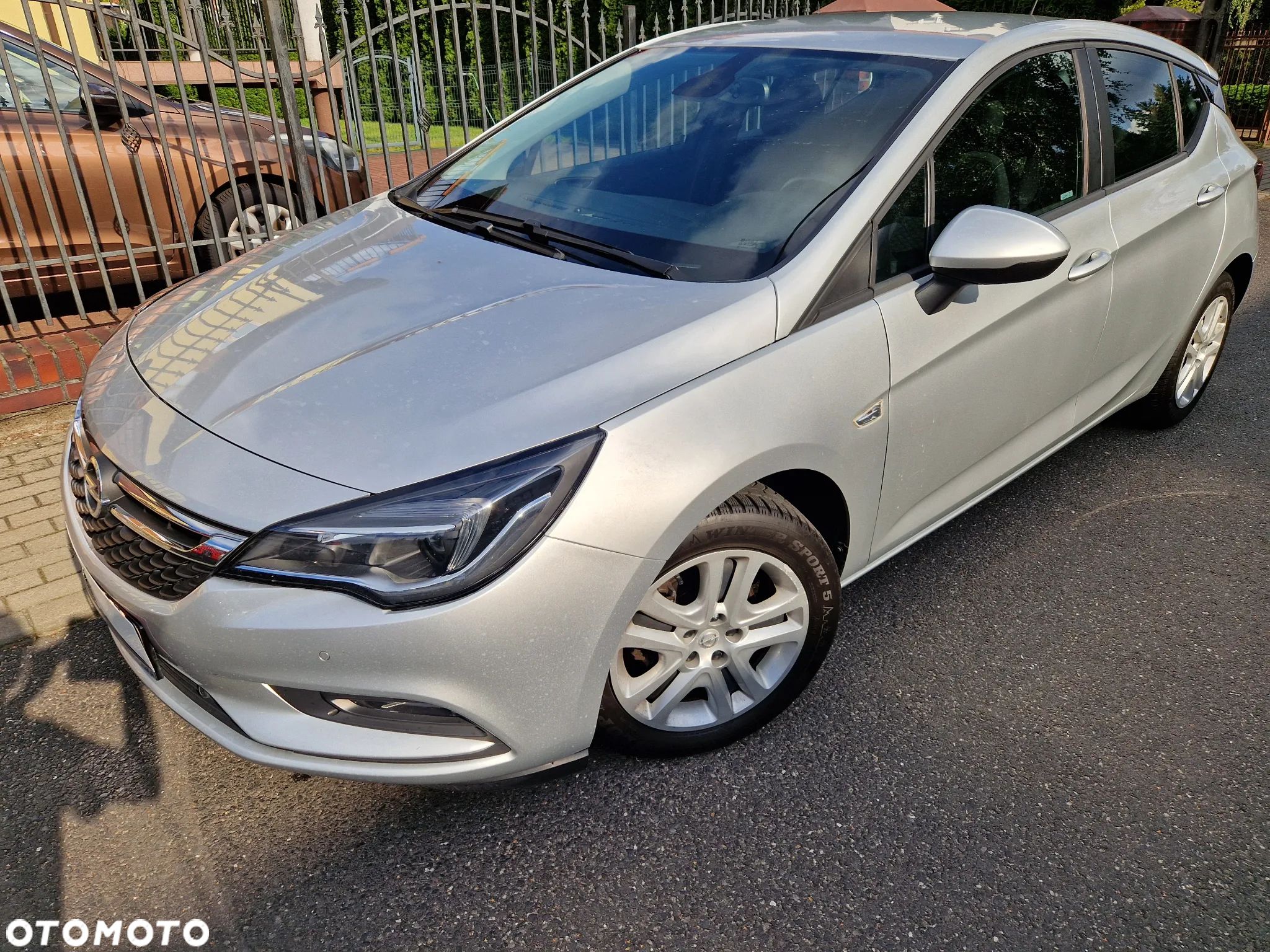 Opel Astra V 1.4 T Dynamic - 1