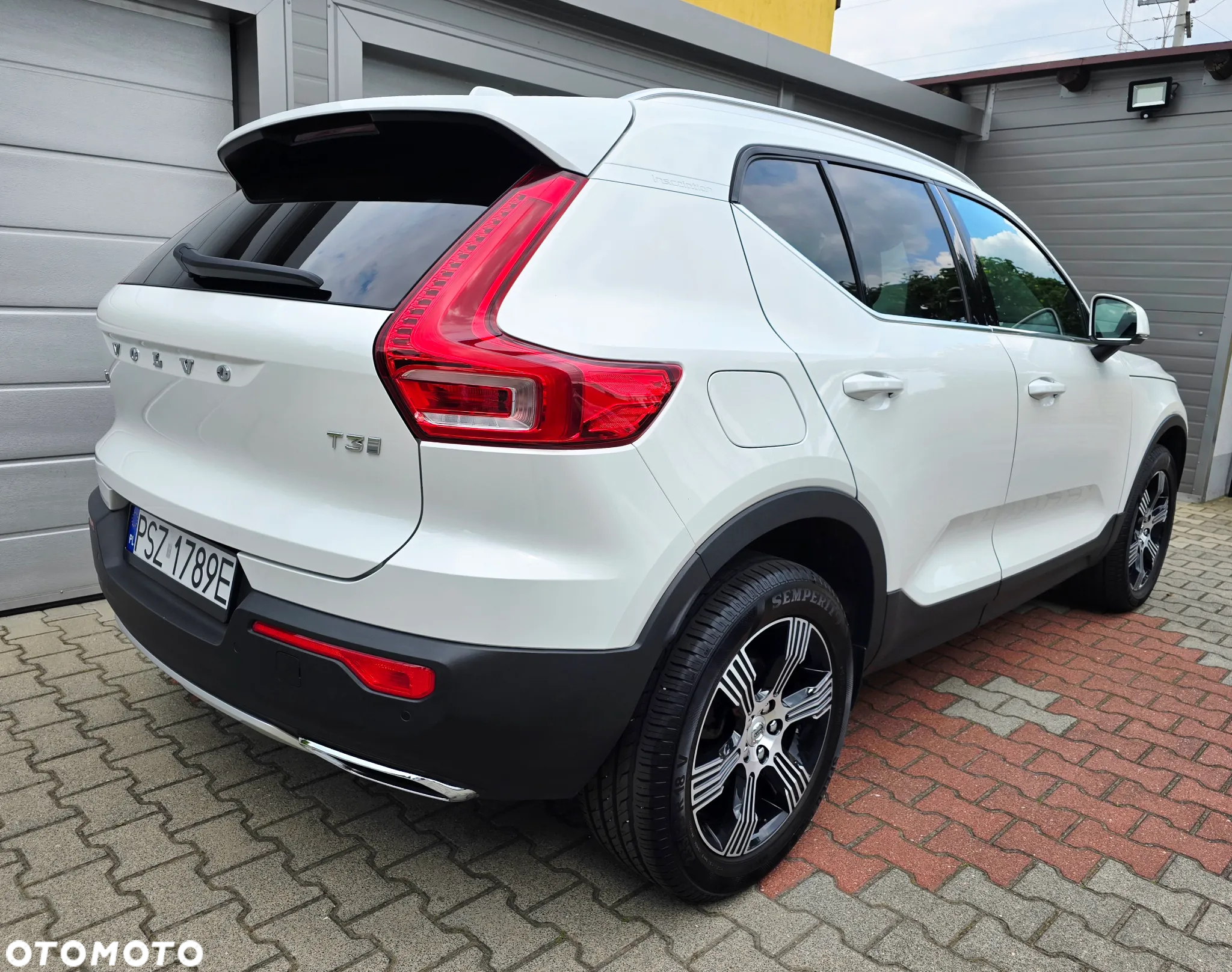 Volvo XC 40 T3 Inscription - 8