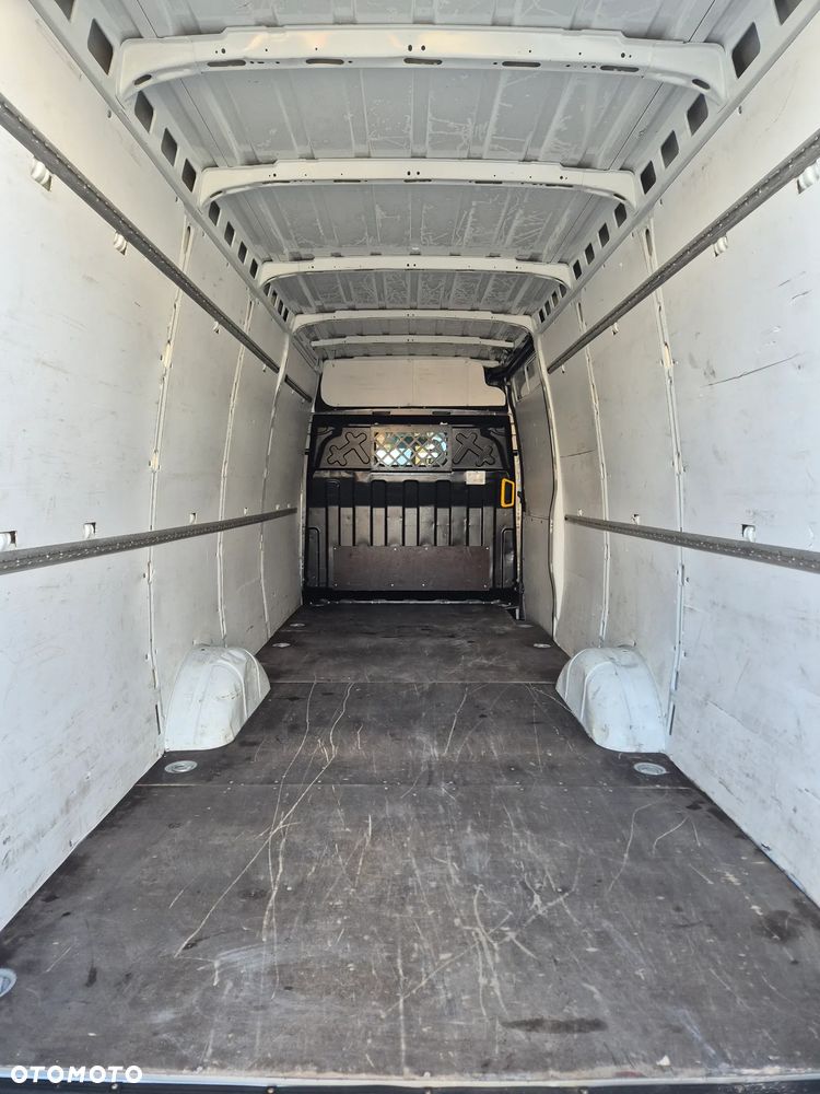 Iveco 35S16V (32671) - 8