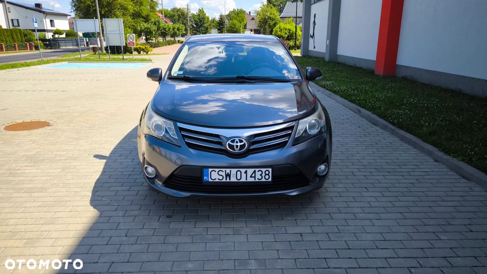 Toyota Avensis 1.8 Premium MS - 3