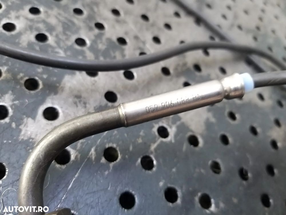 Senzor temperatura gaze evacuare 3.0 tdi vw touareg 7p 059906088bn - 2