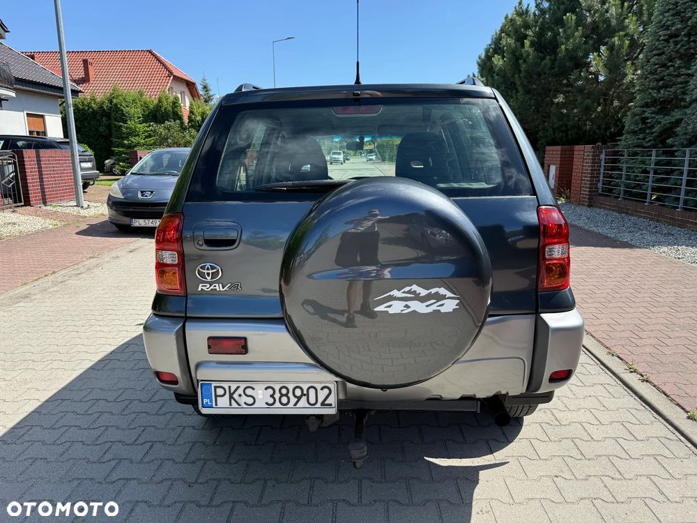 Toyota RAV4 D-4D 4x4 - 15