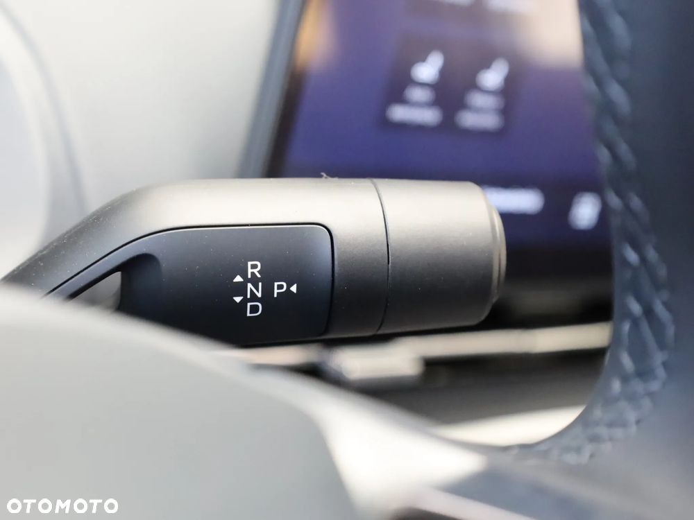 Geely Starray EM-i 1.5 PHEV Max - 27