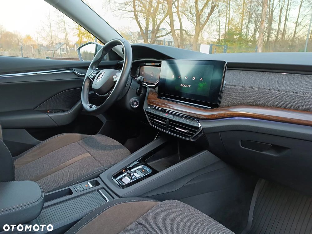 Skoda Octavia 2.0 TSI 4x4 Sportline DSG - 28