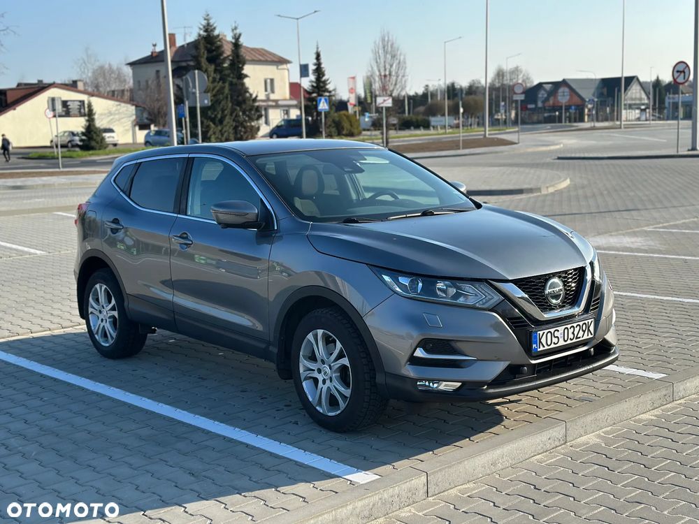 Nissan Qashqai 1.2 DIG-T N-Connecta Xtronic - 1