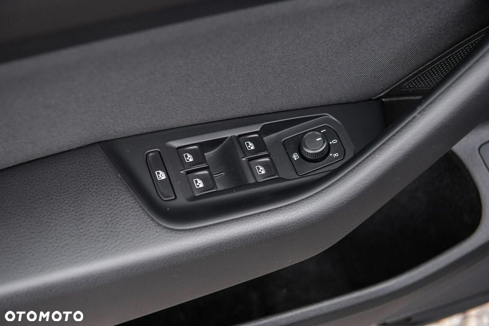 Volkswagen Passat - 16
