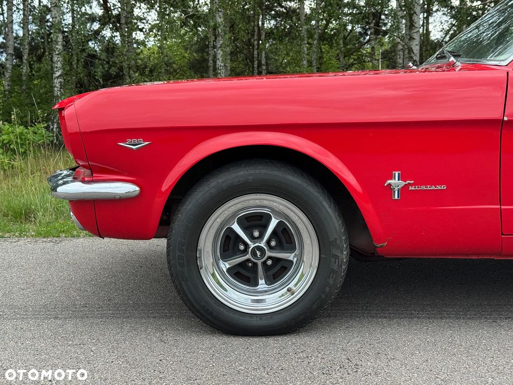 Ford Mustang - 17